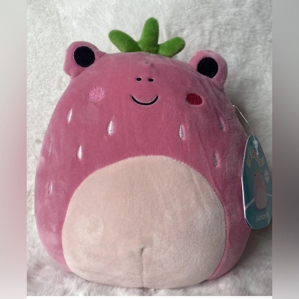 NWT 8” Adabelle the Strawberry 🍓 Frog 🐸 Squishmallow from Box Lunch